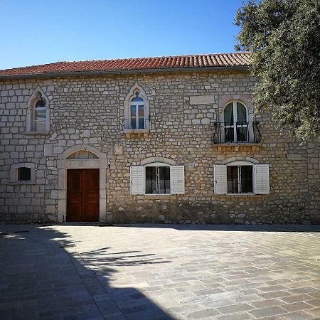 Family Friendly Apartments Island Rab Kampor Екстериор снимка