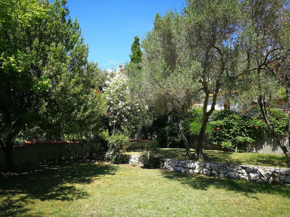 Family Friendly Apartments Island Rab Kampor Екстериор снимка
