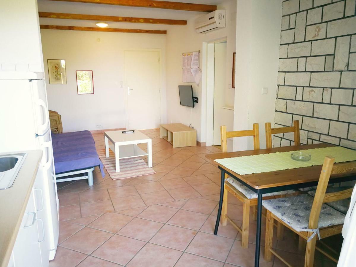 Family Friendly Apartments Island Rab Kampor Екстериор снимка