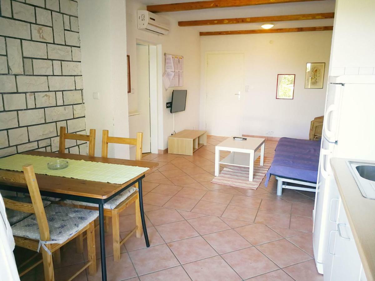Family Friendly Apartments Island Rab Kampor Екстериор снимка
