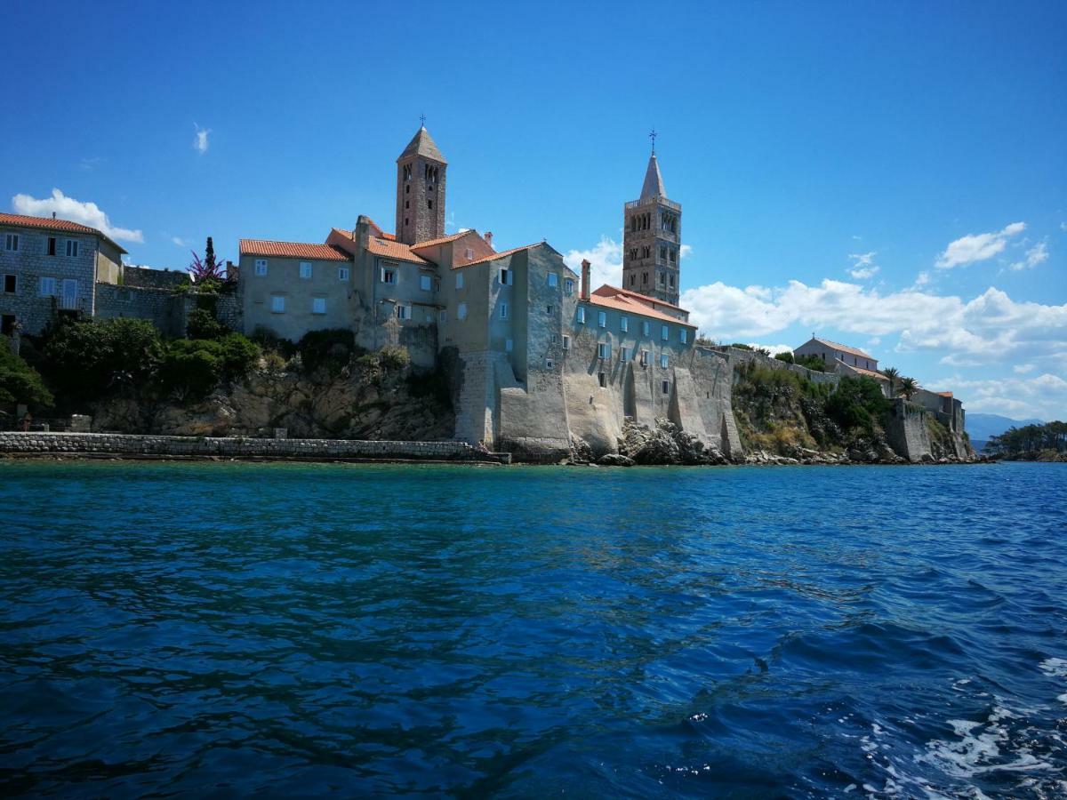 Family Friendly Apartments Island Rab Kampor Екстериор снимка