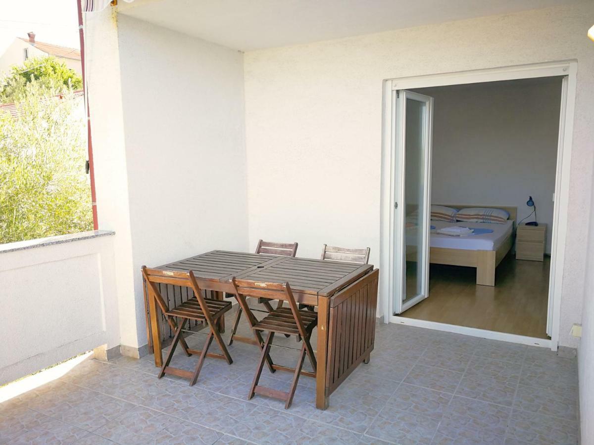 Family Friendly Apartments Island Rab Kampor Екстериор снимка