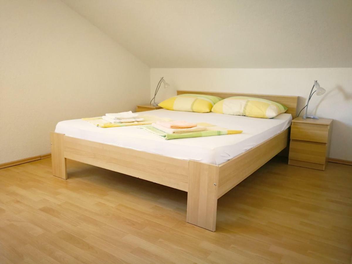 Family Friendly Apartments Island Rab Kampor Екстериор снимка