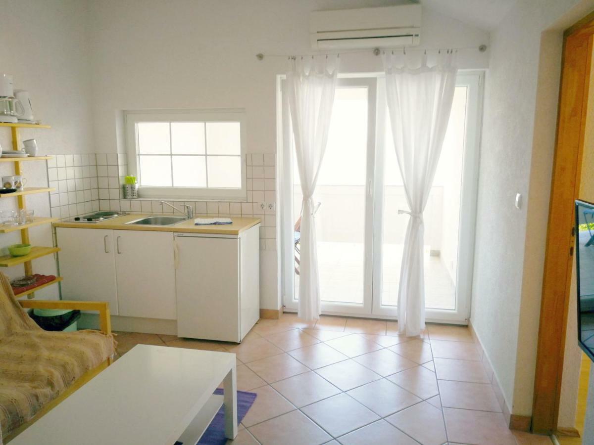 Family Friendly Apartments Island Rab Kampor Екстериор снимка