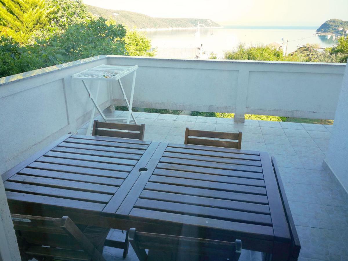 Family Friendly Apartments Island Rab Kampor Екстериор снимка